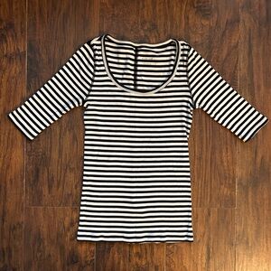 Everlane Black and White Striped Short Sleeve Top